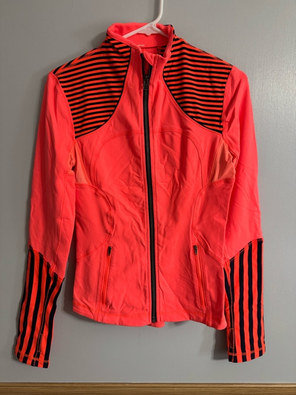Lululemon Athletica Orange Zip Jacket with Black Stripe Size 6